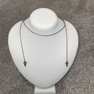 Adjustable arrow necklaces